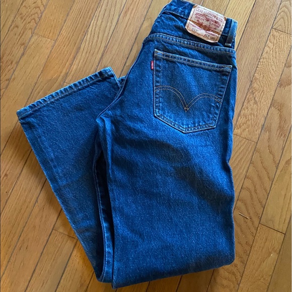 Levi's Other - Men’s Boot cut Levi’s jeans sz 33/30